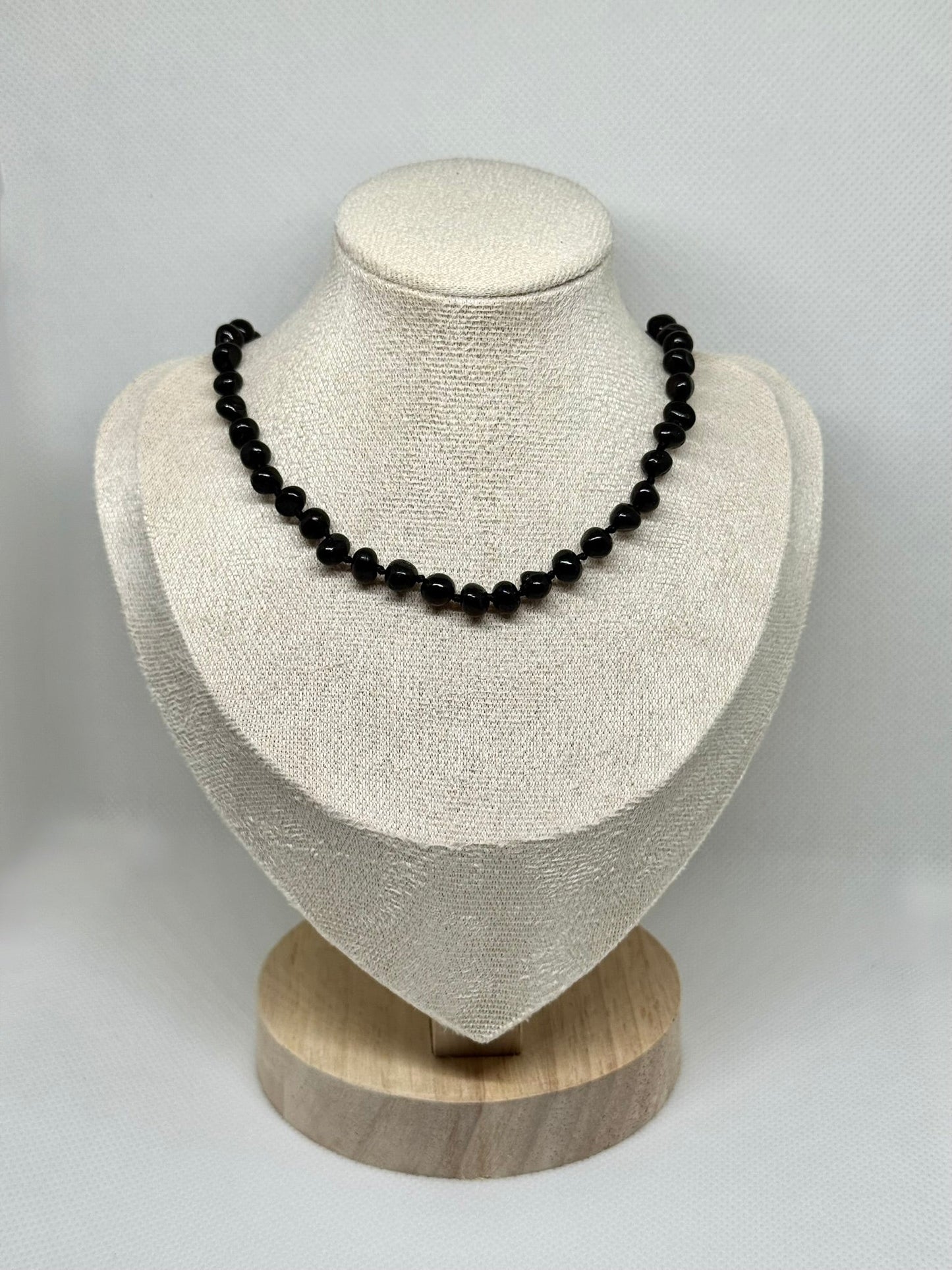 Kehribar Bebek Kolye - Siyah (33 cm)