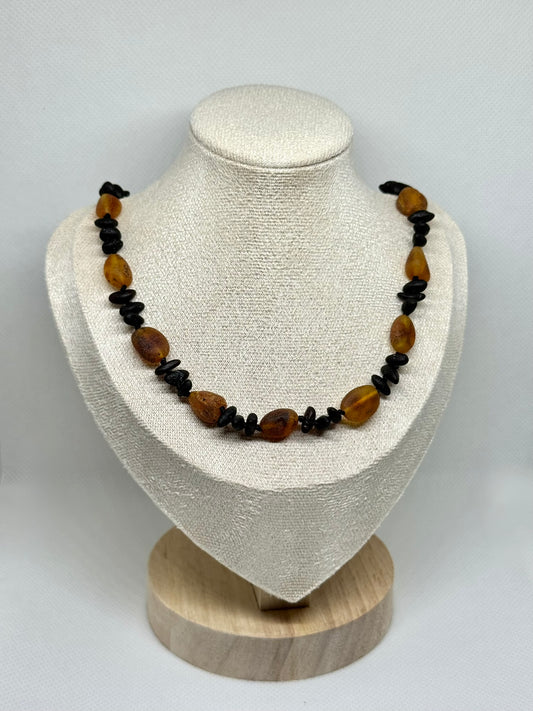 Ruwe Barnsteen Ketting - Cognac & Zwart (45 cm)