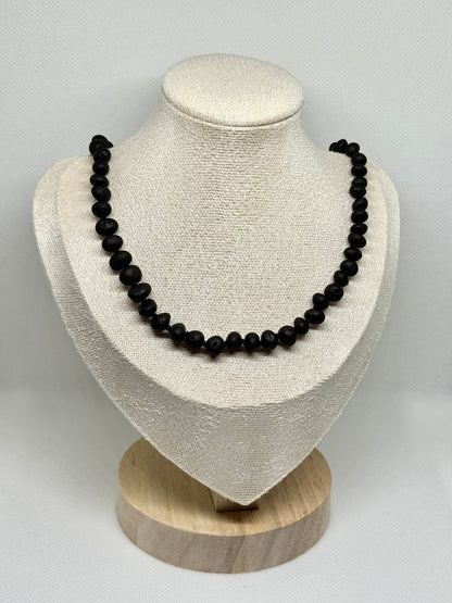 Ham Kehribar Kolye - Siyah (46 cm)